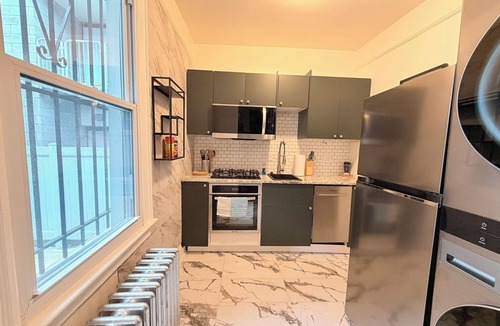 The Waterfront Apartment | Spacious 2-bedroom Jersey City Home/Easy NYC Access/Perfect for FIFA Fans