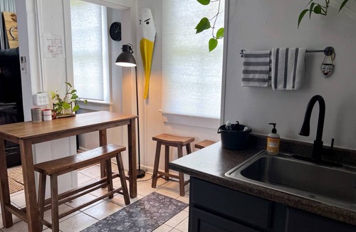 Algiers Point Apartment | Spacious 2BR Algiers Point duplex near $2 ferry. 5 mins to French Quarter & jazz.