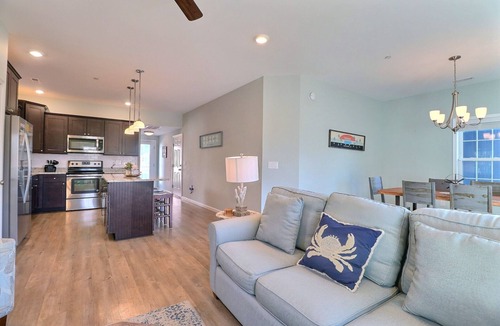 Bermuda Bay House | Spacious 3BR Home | Pool, Waterpark & Near Beach