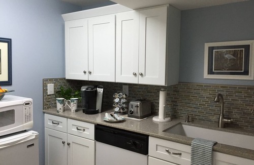 Bloomfield Apartment | Spacious Guest Apartment in the quiet suburbs of Hartford
