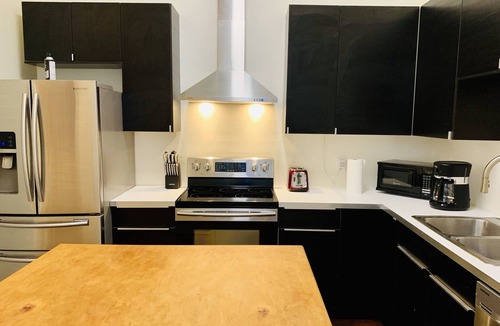 Faubourg Lafayette House | Spacious home - 4 Blocks to Streetcar and St. Charles