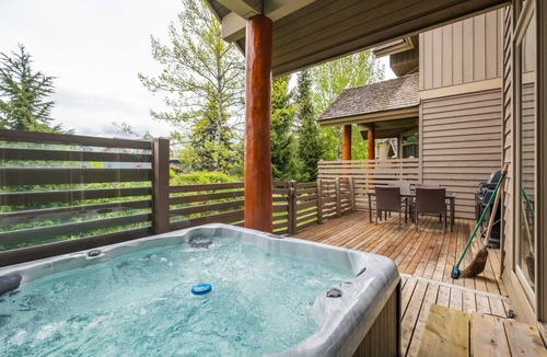 Nicklaus North Condo | Spacious townhome | Private garage & hot tub | BBQ