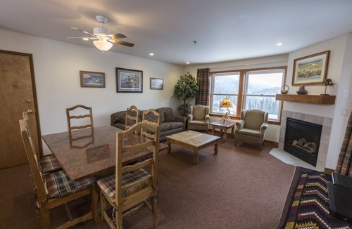Whitefish Condo | Spacious & Updated Condo with Valley Views