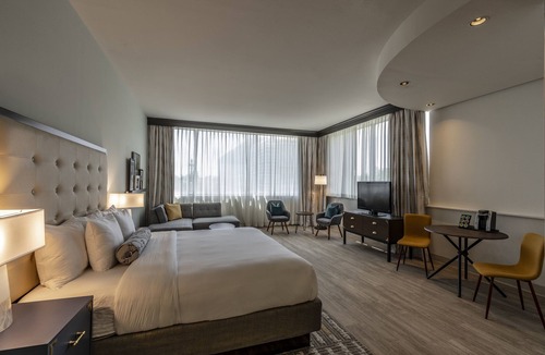 Faubourg Lafayette Hotel | St Charles Coach House, an Ascend Collection Hotel