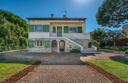 Cap-Ferrat Villa | St Jean Cap Ferrat, Ground floor Villa, 3 rooms, swimming pool, terrace, garden