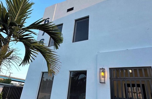 Liberty City Apartment | Stanza Design District Parking Laundry