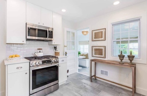 Black Rock Historic District House | Stay at Black Rock Harbor