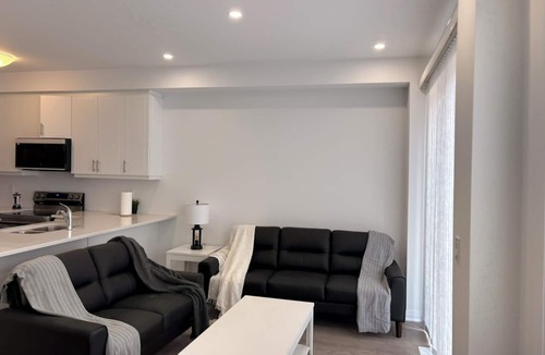 Perth East House | Stratford Getaway for Families & Theatre Lovers