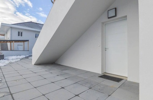 Chaparon Apartment | Studio Classified 2 stars with tennis court and near the lake