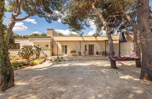 Nardo Villa | Stunning private villa for 5 people with A/C, private pool, WIFI, TV, patio and pets allowed