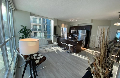 East Village Condo | Stunning Riverfront Condo in East Village - Amazing Views!