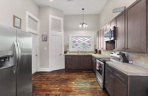 Mid-City House | Stylish, Central Nola Getaway! Parking+Street Car