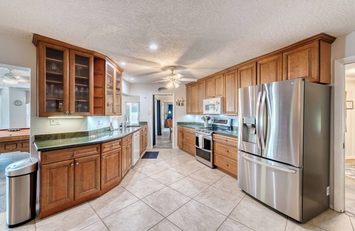 Cocoa Isles House | Summer Retreat-Outdoor Spa-Billiard Room-Putting Green-Canoes & Paddle Boards
