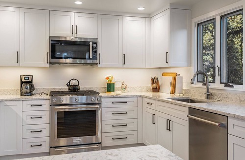Vail House | *Summer Sale* Vail Village - Private Hot Tub, Game Room & Prestigious Forest Road Location