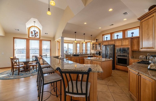 Whalehead Beach House | Summer Winds - Corolla, Whalehead, 300 Yds to Beach, Elevator, Pool, Hot Tub, Pets OK