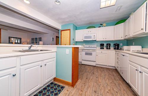 Kill Devil Hills House | Sunny Delight - KDH MP 7, Ocean View, 130 Yds to Beach, Pool, Hot Tub, Pets OK, Flex Stays