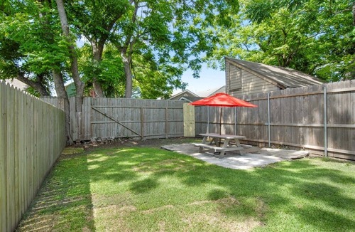 Uptown Historic District House | Tchoup House Two - Historic Shotgun In Uptown New Orleans