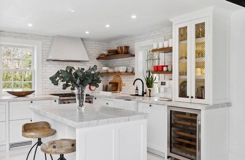 Bridgehampton House | The Beach Barn | 4 Bedroom, Pool, 6 min to beach