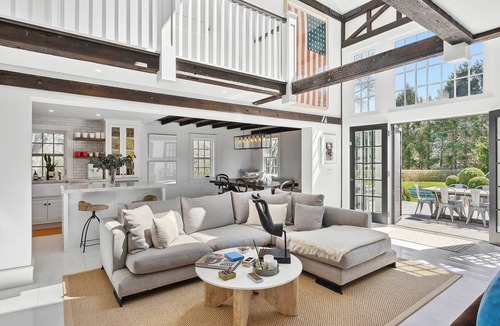 Bridgehampton House | The Beach Barn | 4 Bedroom, Pool, 6 min to beach