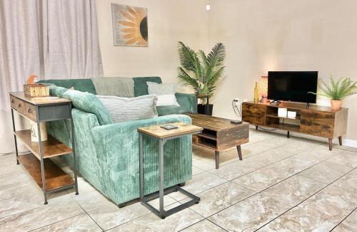 Houma Apartment | The Gumbo Getaway near Downtown Houma and NOLA