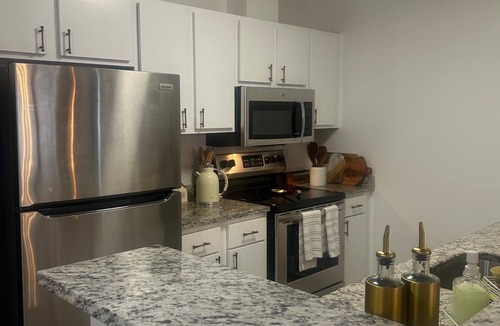 Downtown Apartment | The Monroe | Elegant 2BR/2BA Downtown Stamford | Designed by Lavish & Live