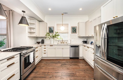 Plaza Midwood House | The Ultimate Escape - Midwood Hideaway with Hot Tub, Peloton, Games