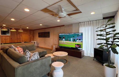 Six Mile Ski Chalet | THREE-LEVEL LAKEFRONT DESIGNER CHALET: ONLY 9 MILES FROM CLEMSON! Wi-Fi/AC