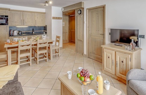 Les Almes Apartment | Tignes - Premium Apartment 6 ppl, balcony, parking included