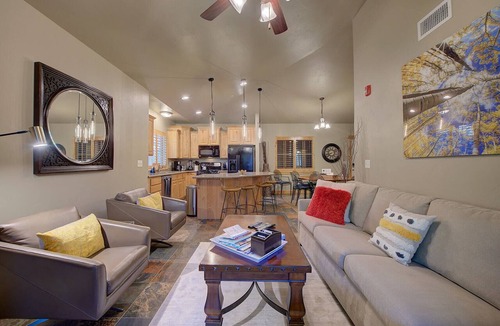 Bear Hollow Village Condo | Top Floor - Bear Hollow Condo - 3 BD/2 BA