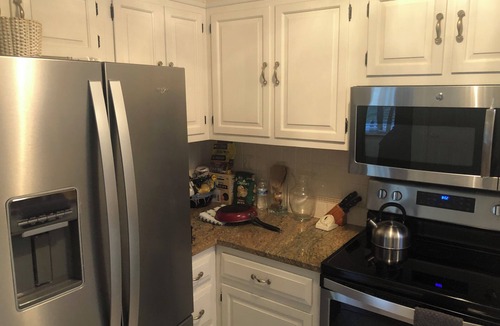 Greenwich House | Townhome in charming Greenwich! 5 minutes to train, park, LI Sound and downtown.