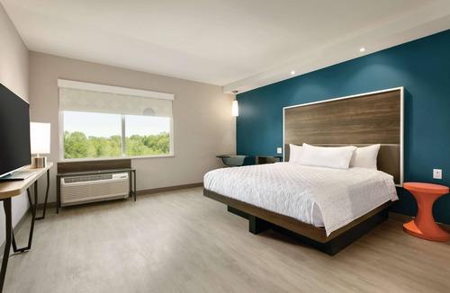 Charlotte Hotel | Tru by Hilton Charlotte Ayrsley