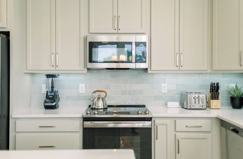 Bermuda Bay Condo | Turquoise Tide - Spacious End Unit, Sound Views & King En Suite