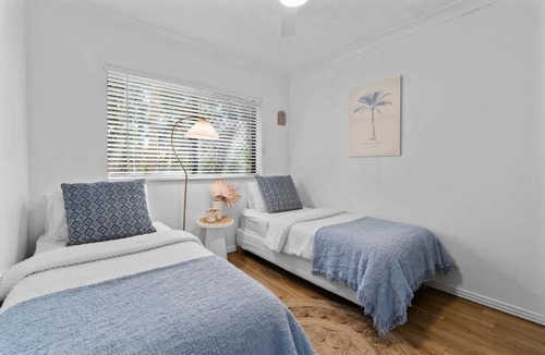 Mermaid Beach Apartment | Ultimate Family Stay Sleeps 8 at Turtle Beach Resort