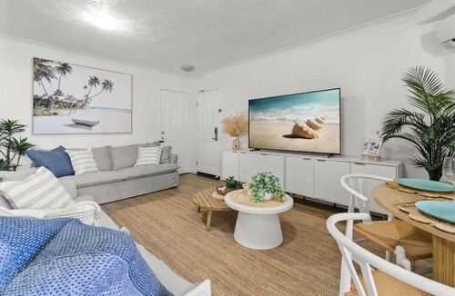 Mermaid Beach Apartment | Ultimate Family Stay Sleeps 8 at Turtle Beach Resort