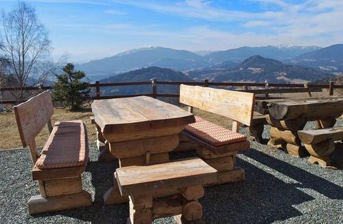 Sankt Urban Ski Chalet | Ultimate Tranquillity at 1,100m - the Austrian Alm
