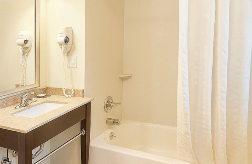 Koreatown Hotel | Unwind In The Heart of the City! 3 Comfortable Units, Walk to Bryant Park