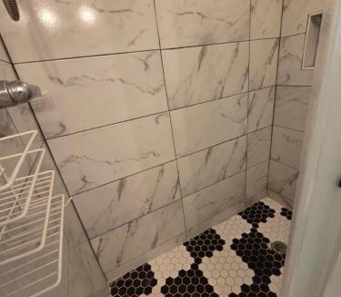 Irvington Cabin | Updated and spacious Ground Floor Mini-studio in 3BR with Private Bathroom and Toilet Near Newark Airport
