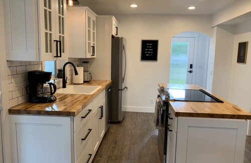Kalispell House | Updated charming home - perfectly located between Downtown & Kidsport Complex