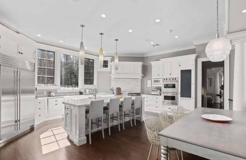 Bedford House | Upland Manor by Rove Travel | Luxe Estate w/Pool