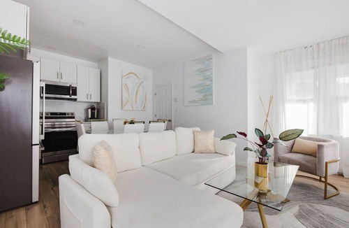 Dunwoodie House | Upscale NY Home with Easy Parking!
