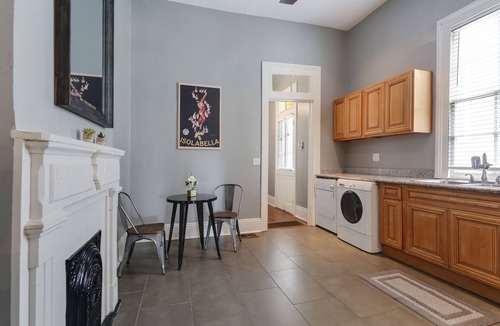 Uptown Historic District House | Uptown Cottage 2/2 - Steps to St. Charles Ave.