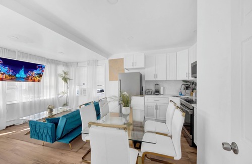 Bryn Mawr Apartment | Uscale 2BR Escape in the Heart of NYC