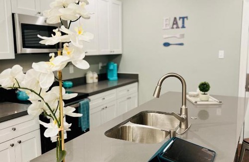 Saint Claude House | VACATION HOME MINUTES AWAY FROM FQ & SUPER DOME -Afterpay friendly