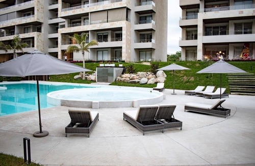 El Tezal Apartment | Vista Vela Studio Exclusive Amenities in Cabo, 7 min to Medano Beach and Marina