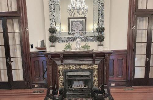 Faubourg Livaudais House | Walker Mansion on St Charles Ave - Unit 3