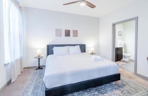 Matthews Apartment | Warm, Inviting 2BD Apt In Matthews