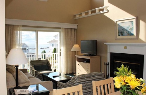 Westbrook Center Condo | Water's Edge Resort and spa w indoor and outdoor pool and beach. Condo Sleeps 6