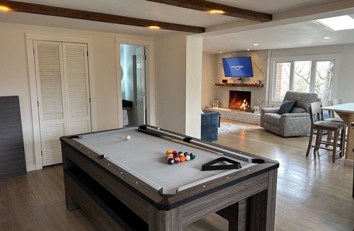 Clinton House | Waterfront Lakehouse w/Hot Tub in Clinton, CT. Pet-Friendly!