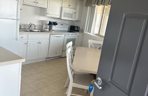Kill Devil Hills Resort | Week 23 6/6/26-6/13/26 3-bedroom resort in awesome Kill Devil Hills with AC