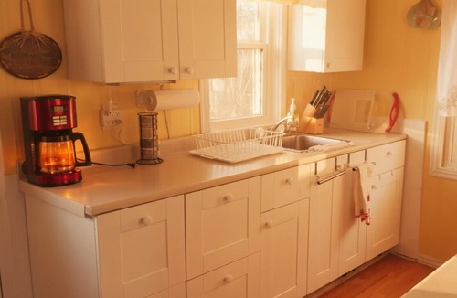 Port Burwell House | Welcome to Kosecki Kottage - walking distance to everything in Port Burwell !